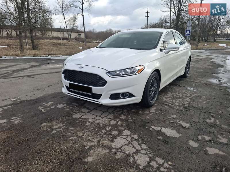 Седан Ford Fusion 2015 в Виннице