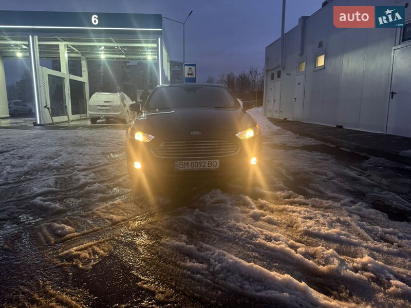 Седан Ford Fusion 2015 в Шостке