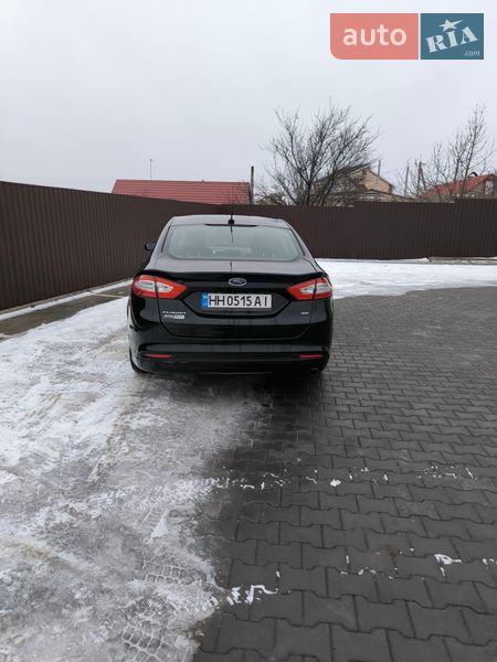 Седан Ford Fusion 2015 в Одесі