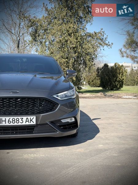 Седан Ford Fusion 2017 в Измаиле