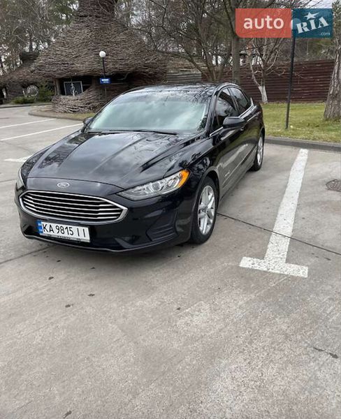 Седан Ford Fusion 2019 в Киеве
