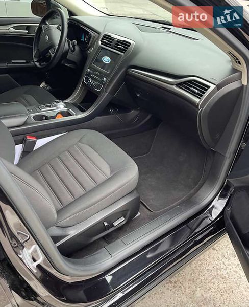 Седан Ford Fusion 2019 в Киеве