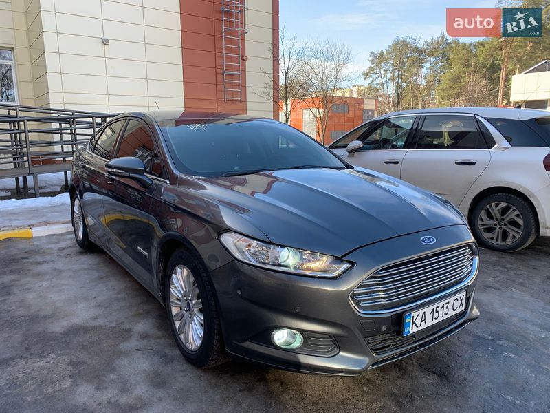 Седан Ford Fusion 2015 в Киеве