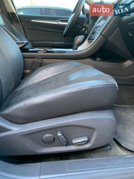 Седан Ford Fusion 2015 в Киеве
