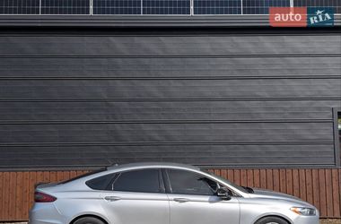 Седан Ford Fusion 2015 в Луцке