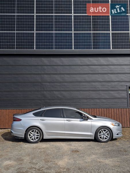 Седан Ford Fusion 2015 в Луцке