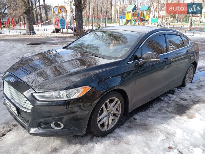 Седан Ford Fusion 2014 в Киеве фото 5 Седан Ford Fusion 2014 в Киеве