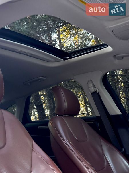 Седан Ford Fusion 2015 в Ровно