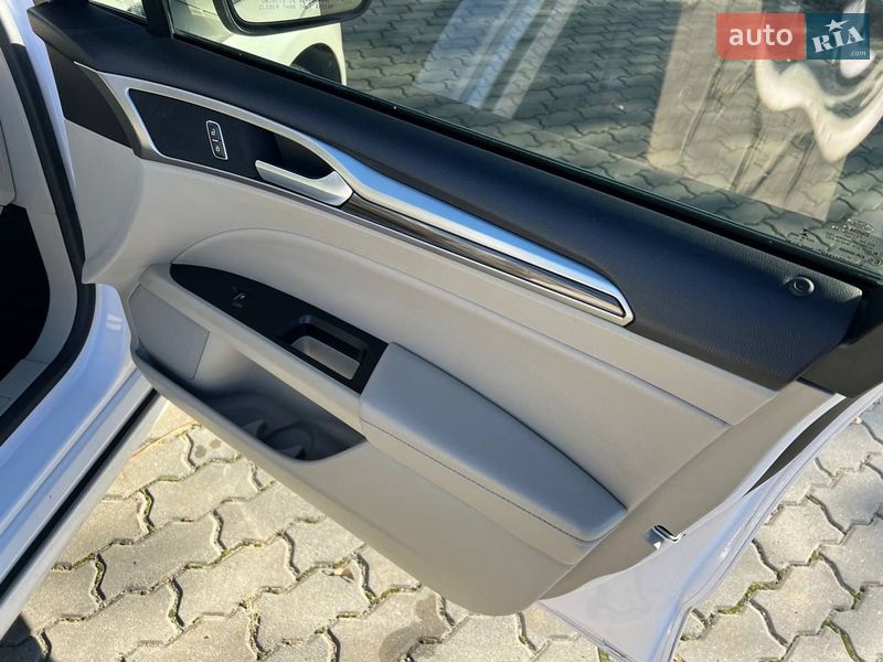 Седан Ford Fusion 2017 в Кременчуге