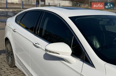 Седан Ford Fusion 2016 в Львове