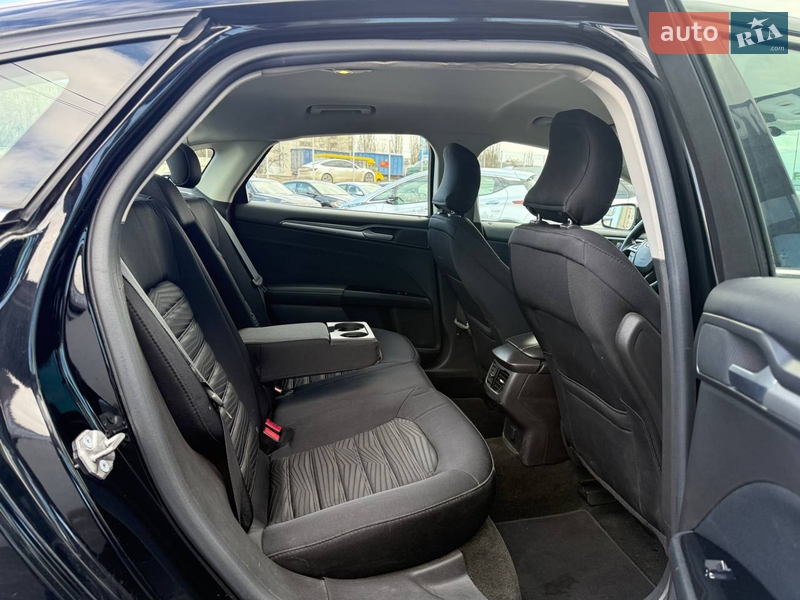 Седан Ford Fusion 2016 в Киеве