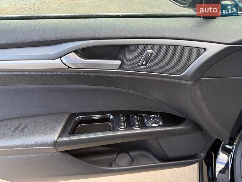 Седан Ford Fusion 2016 в Киеве