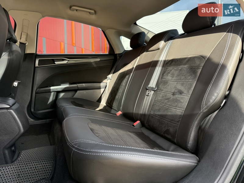 Седан Ford Fusion 2016 в Киеве