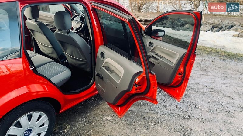 Хэтчбек Ford Fusion 2003 в Виннице