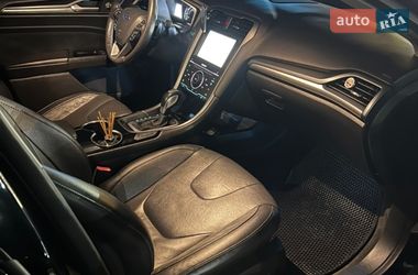 Седан Ford Fusion 2014 в Львове