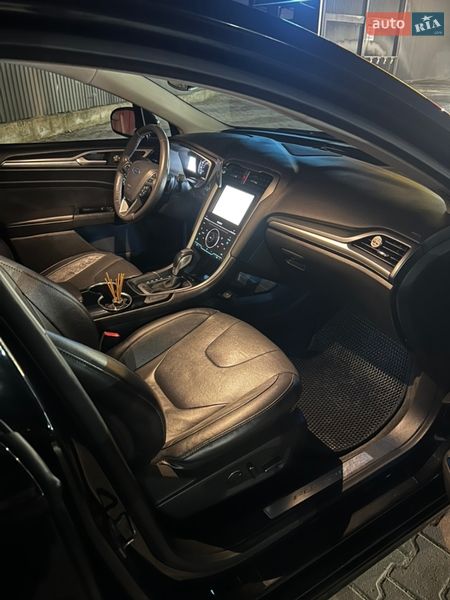 Седан Ford Fusion 2014 в Львове