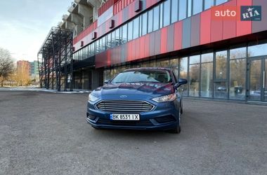 Седан Ford Fusion 2018 в Ровно