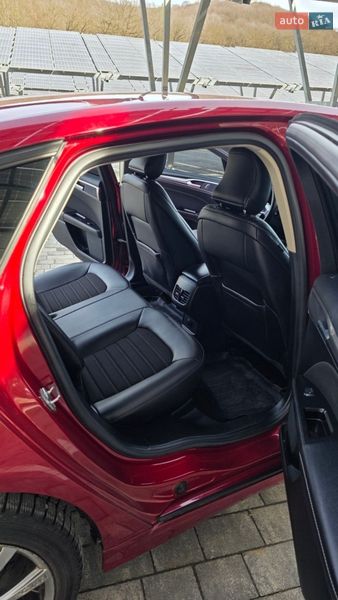 Седан Ford Fusion 2016 в Львові