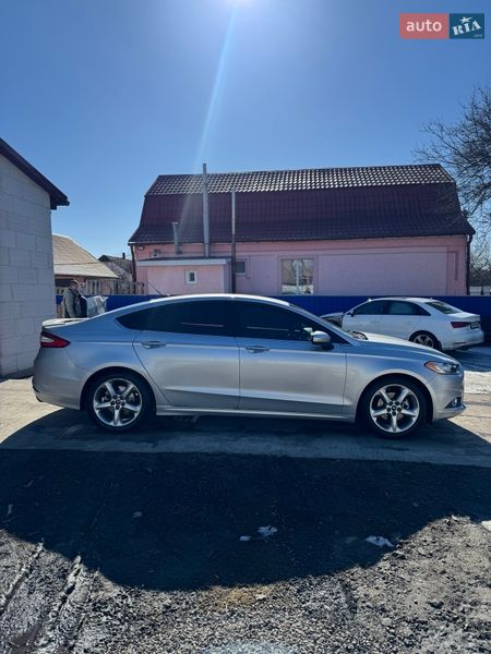 Седан Ford Fusion 2016 в Яготине