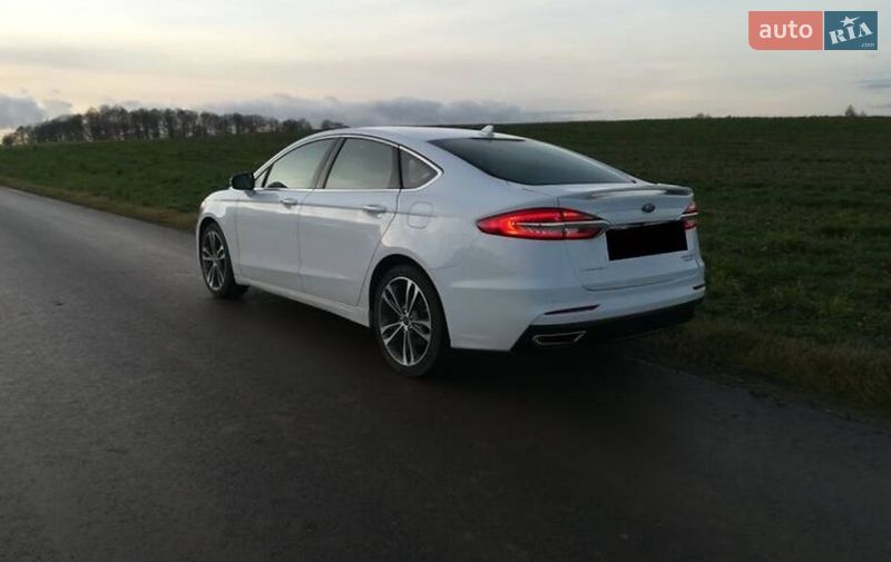 Седан Ford Fusion 2019 в Киеве