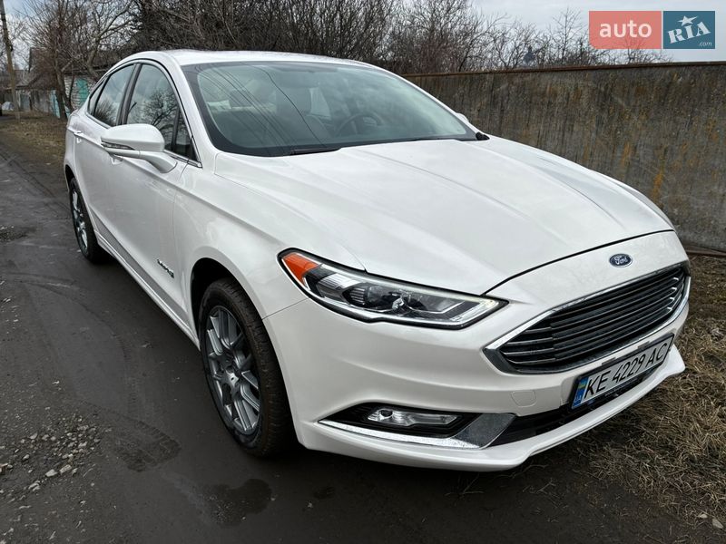 Ford Fusion 2016