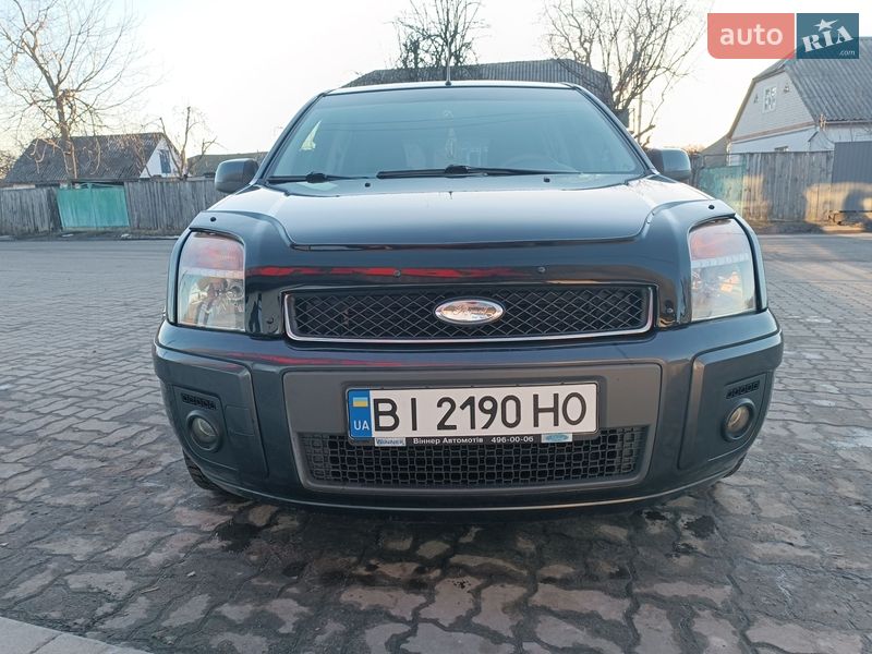 Хэтчбек Ford Fusion 2010 в Лубнах