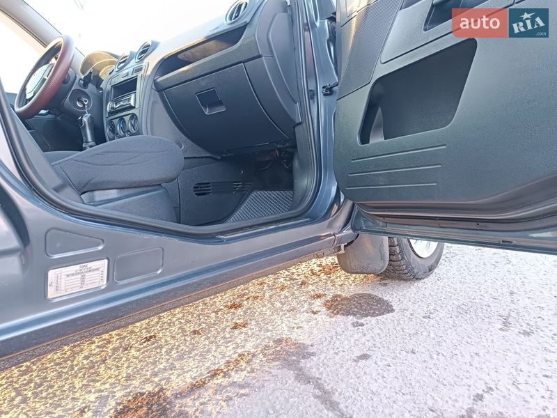 Хэтчбек Ford Fusion 2010 в Лубнах