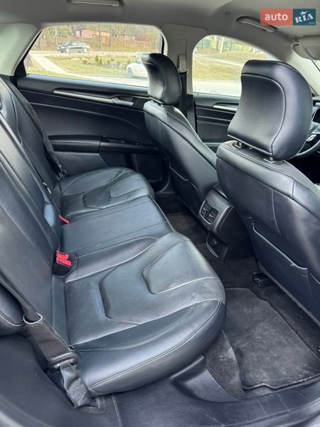 Седан Ford Fusion 2019 в Львове