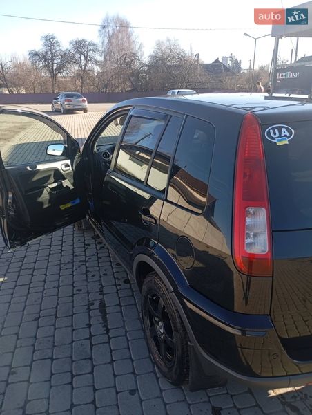 Хэтчбек Ford Fusion 2006 в Белогорье