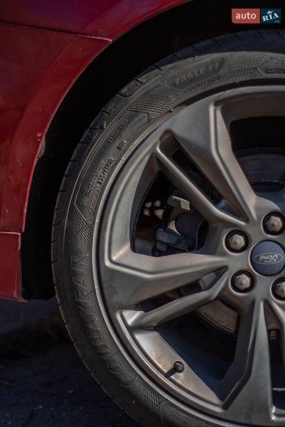 Седан Ford Fusion 2016 в Івано-Франківську