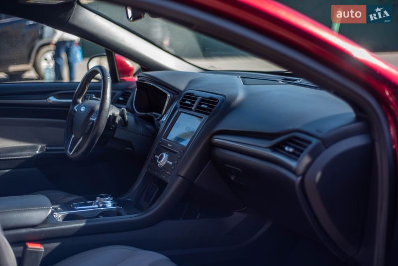 Седан Ford Fusion 2016 в Івано-Франківську