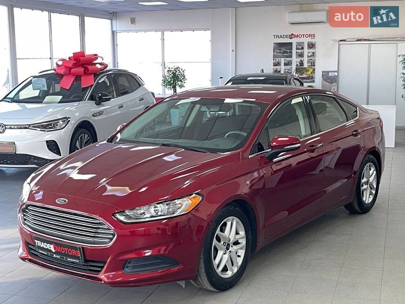 Седан Ford Fusion 2015 в Киеве