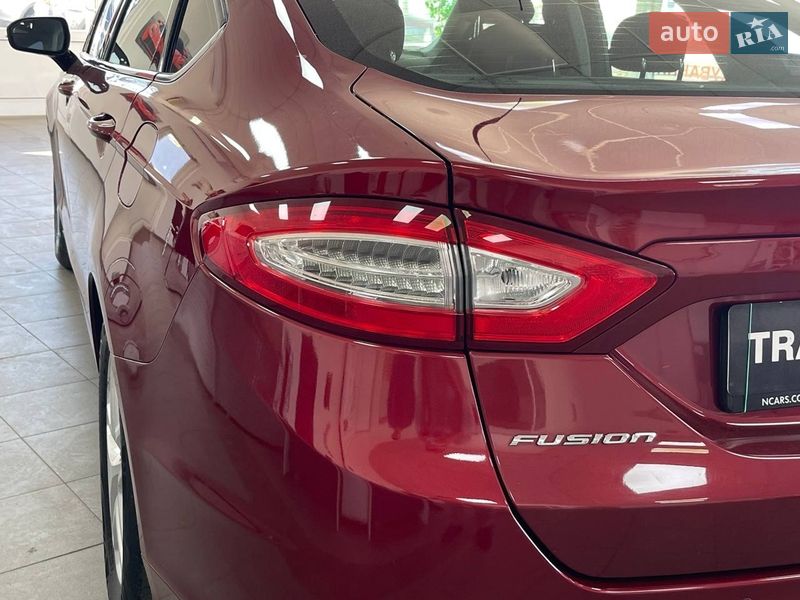 Седан Ford Fusion 2015 в Киеве