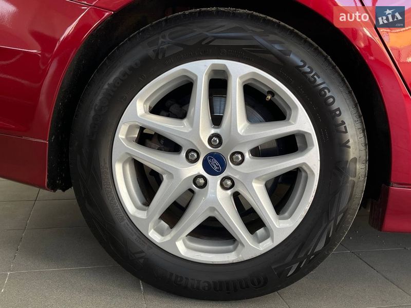 Седан Ford Fusion 2015 в Киеве