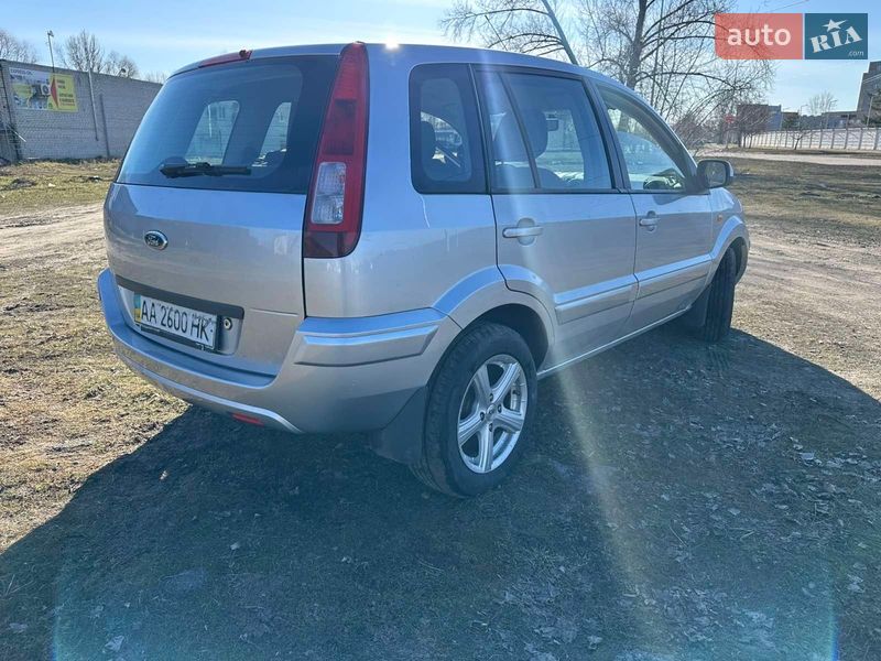 Хэтчбек Ford Fusion 2010 в Киеве