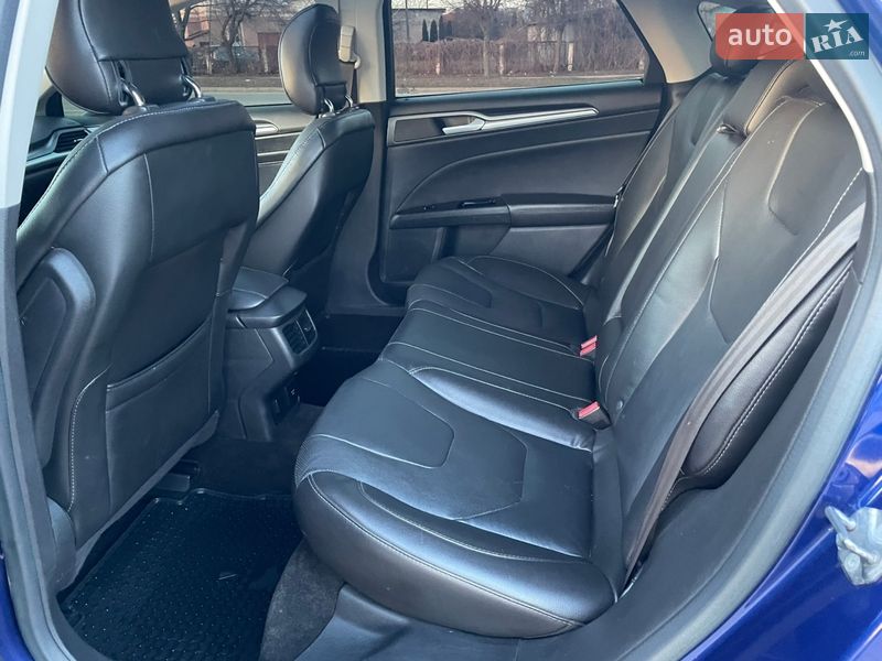 Седан Ford Fusion 2012 в Коломые