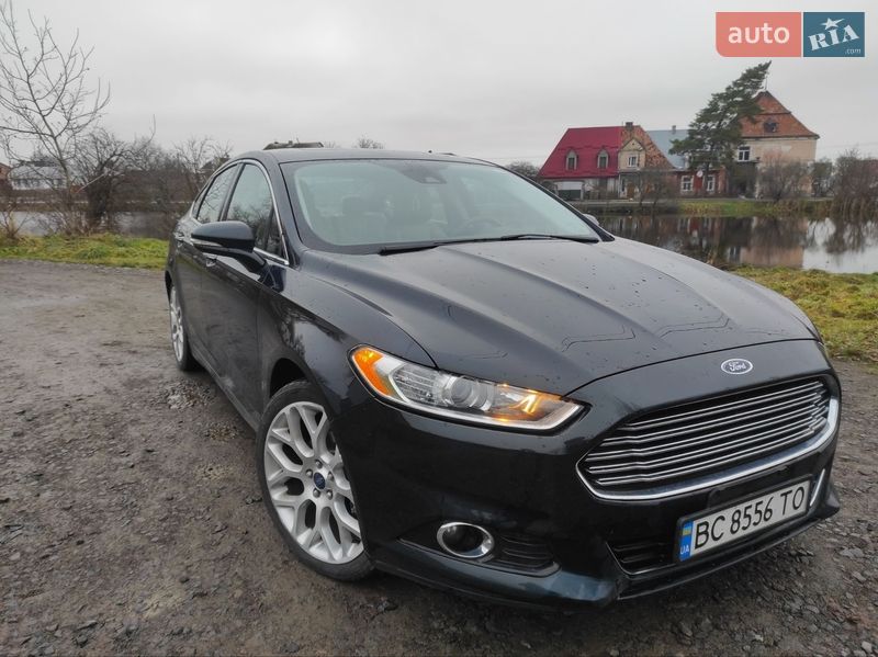 Седан Ford Fusion 2014 в Львове