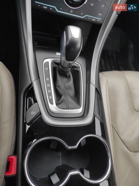 Седан Ford Fusion 2014 в Львове