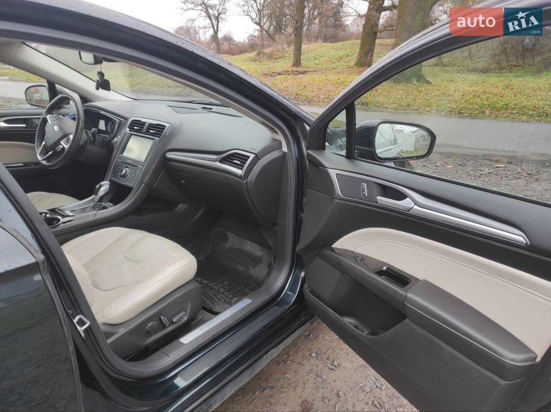 Седан Ford Fusion 2014 в Львове