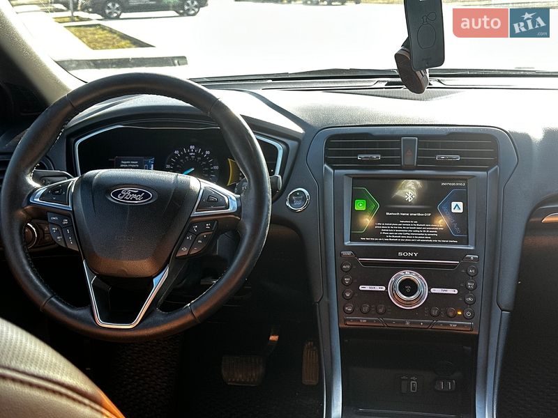 Седан Ford Fusion 2018 в Львове