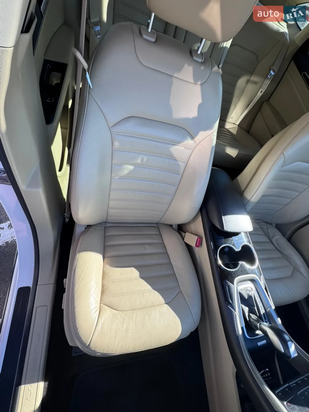 2014 Ford Fusion - мініатюра 16