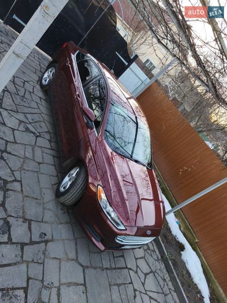 Седан Ford Fusion 2015 в Радомышле