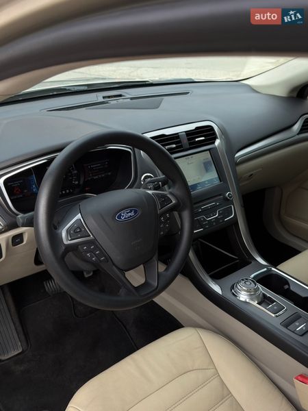 Седан Ford Fusion 2018 в Харкові