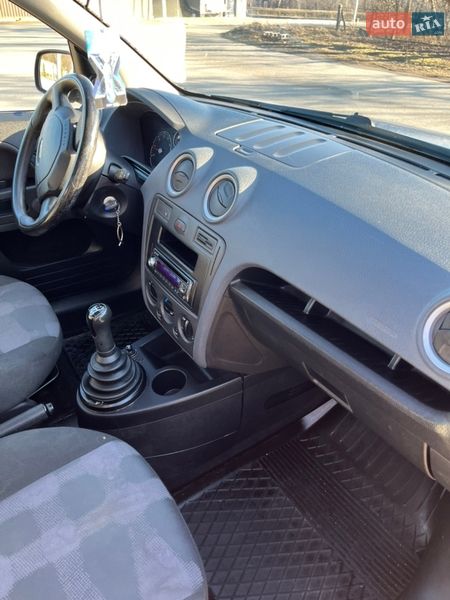 Хэтчбек Ford Fusion 2010 в Любаре