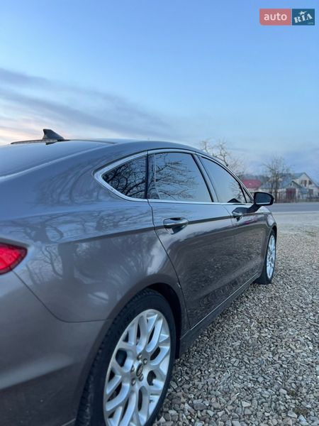 Седан Ford Fusion 2013 в Старому Самборі