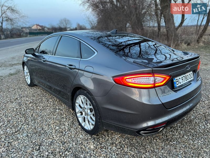 Седан Ford Fusion 2013 в Старому Самборі