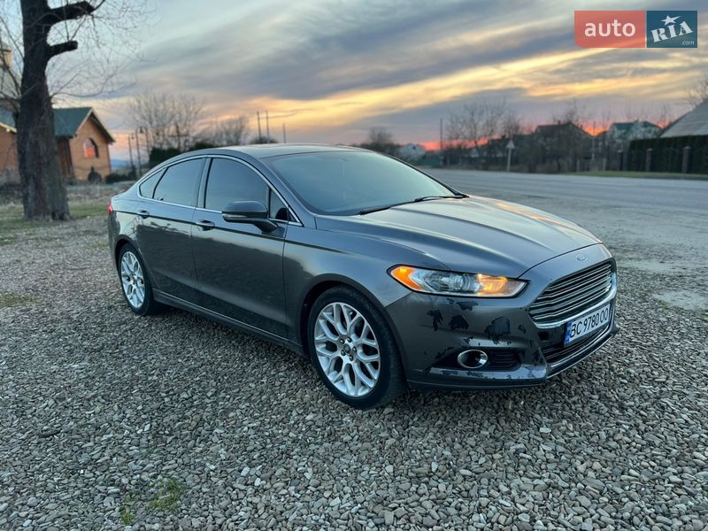 Седан Ford Fusion 2013 в Старому Самборі