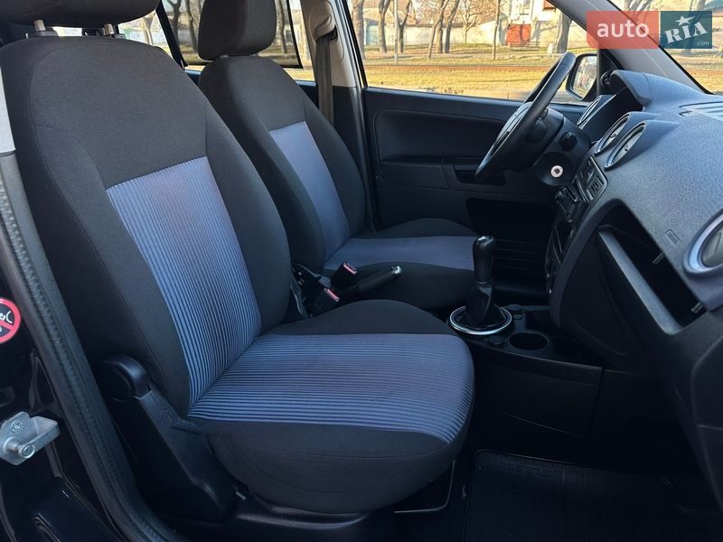 Хэтчбек Ford Fusion 2011 в Николаеве