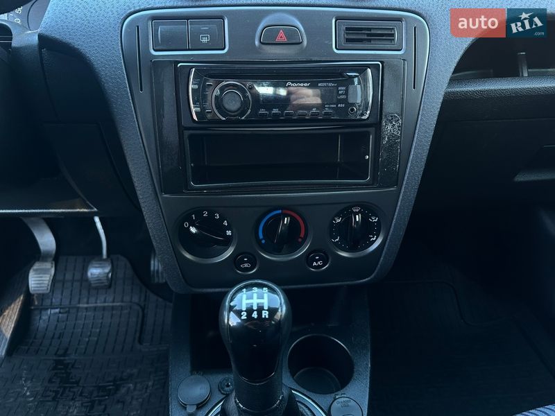 Хэтчбек Ford Fusion 2011 в Николаеве