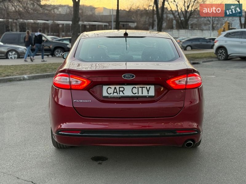 Седан Ford Fusion 2014 в Києві